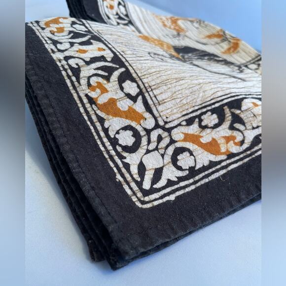 7 Vintage Cloth Dinner Napkins‎ in Black, Cream, & Gold - Picture 2 of 5